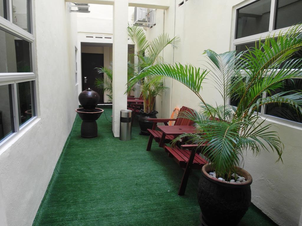 Nagoya Inn Hotel Kuah Luaran gambar