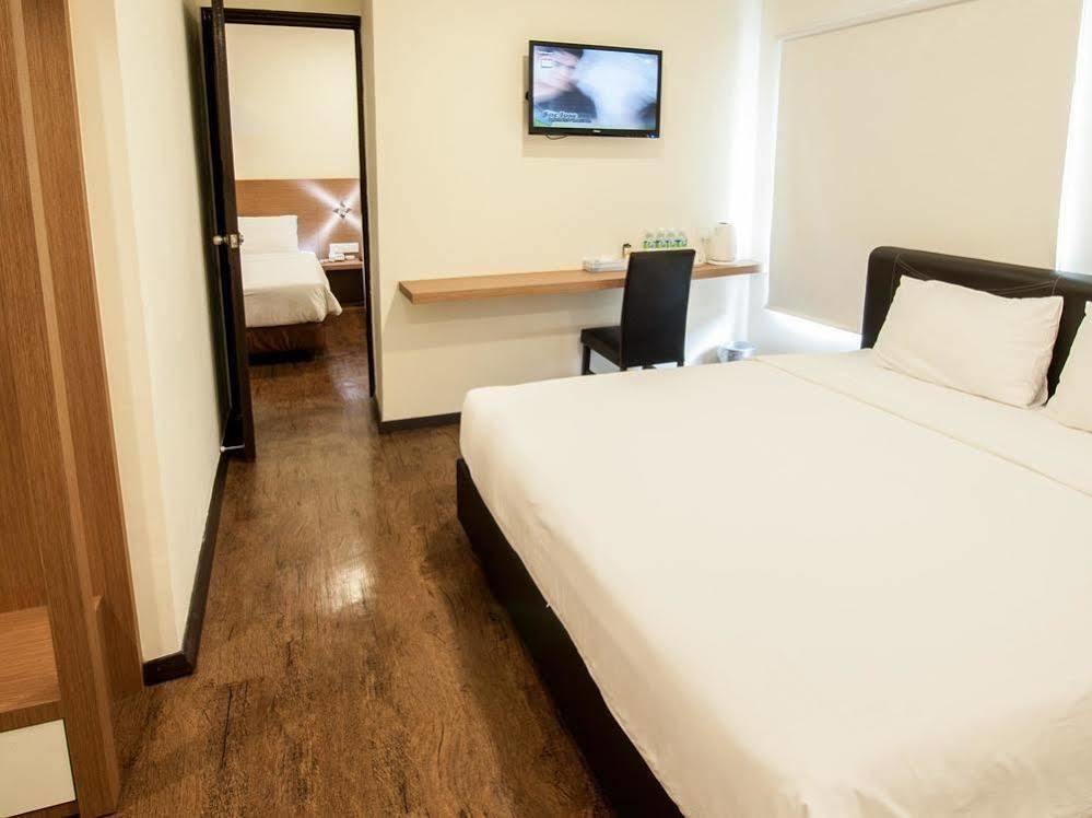 Nagoya Inn Hotel Kuah Luaran gambar